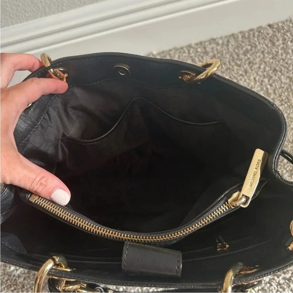 Michael Kors Black and Gold Tote with Signature Monogram Cynthia - Picture 10 of 13